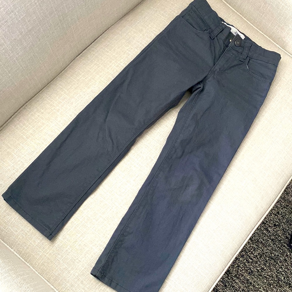 Great condition, grey straight leg pants from Old Navy, size 5T.